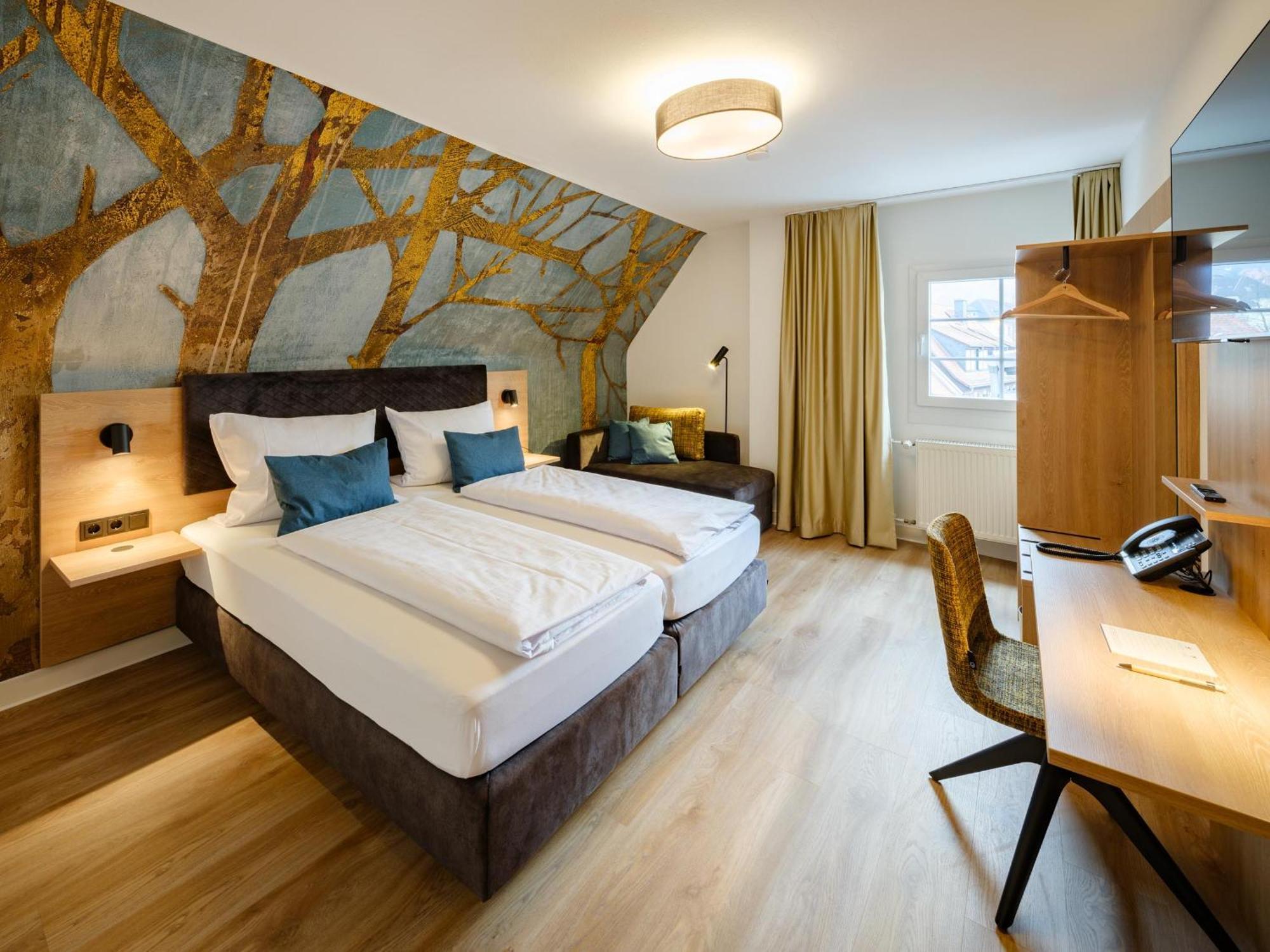 Hotel Restaurant Goldener Engel Heppenheim  Buitenkant foto