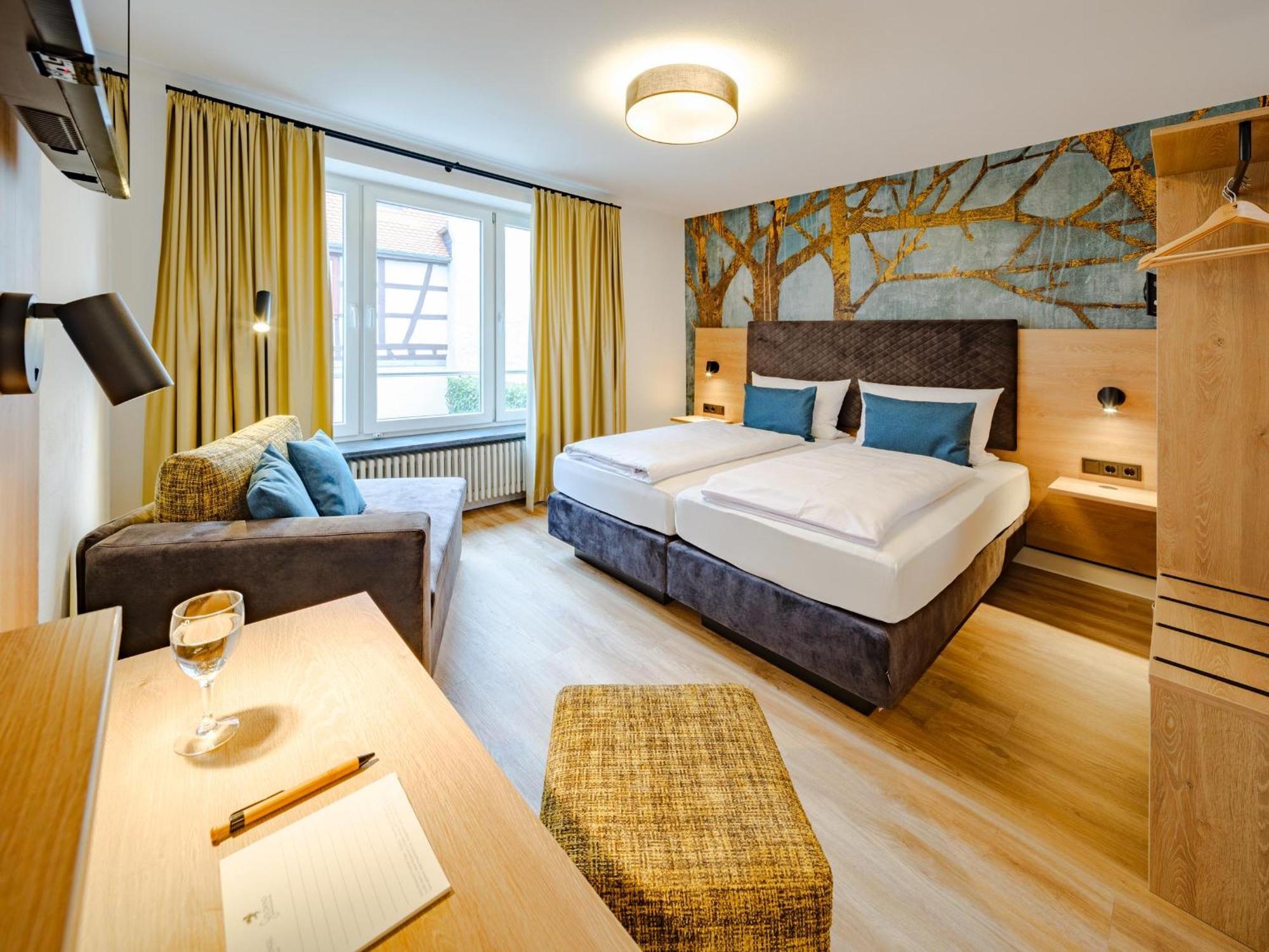 Hotel Restaurant Goldener Engel Heppenheim  Buitenkant foto