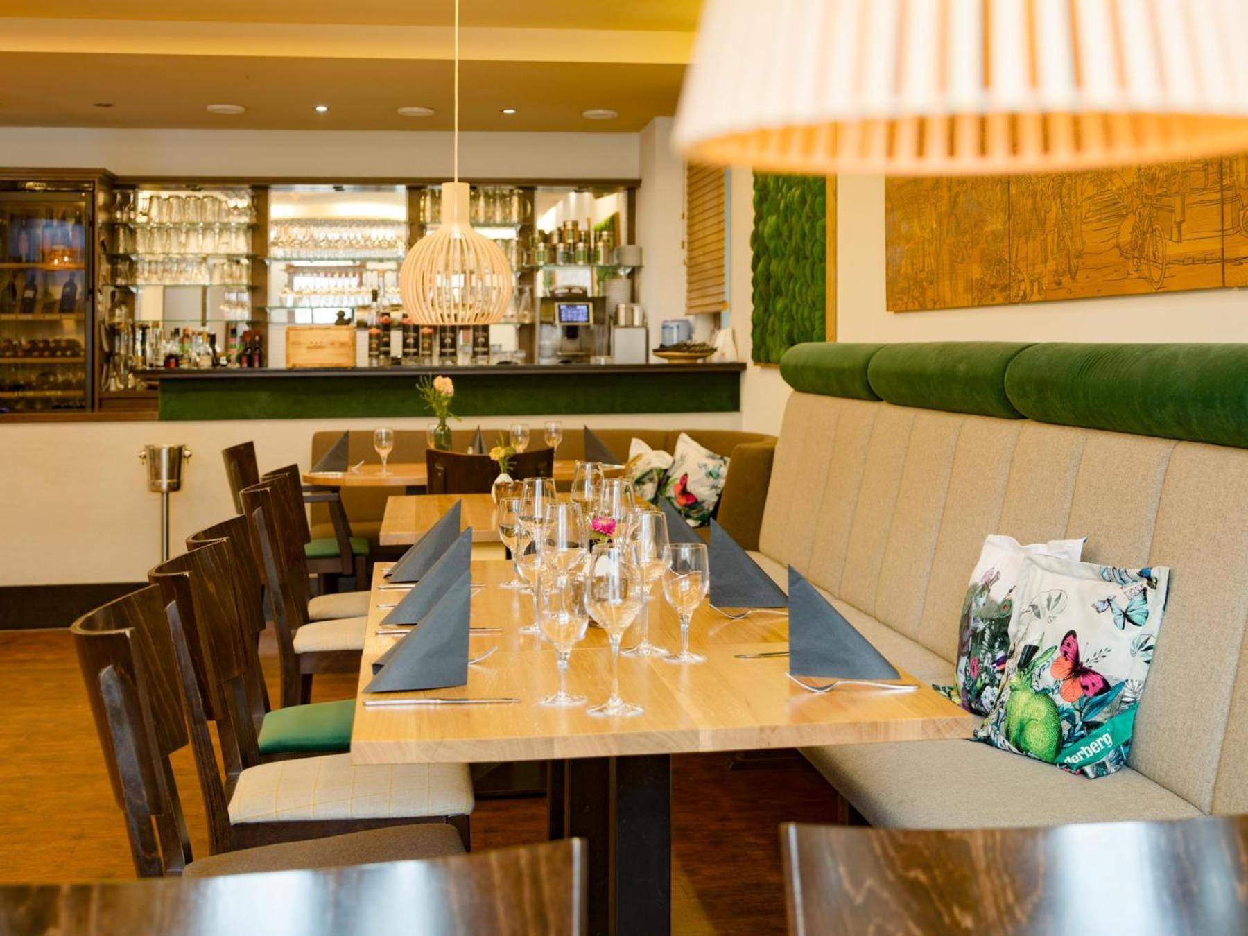Hotel Restaurant Goldener Engel Heppenheim  Buitenkant foto
